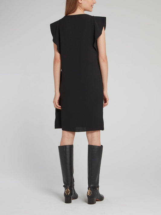 Черное платье с рукавами бабочка