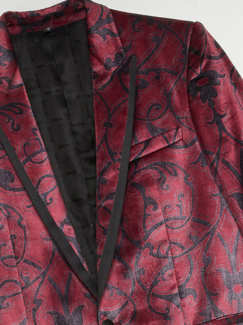 Бордовый пиджак с викторианскими узорами