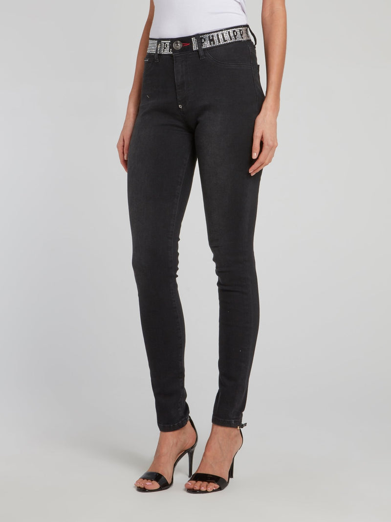 Черные облегающие джинсы с логотипом из страз