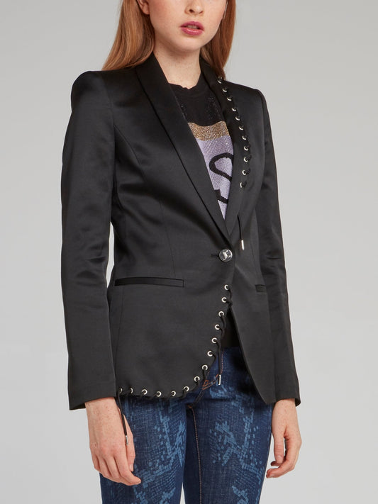 Черный пиджак с люверсами по краю