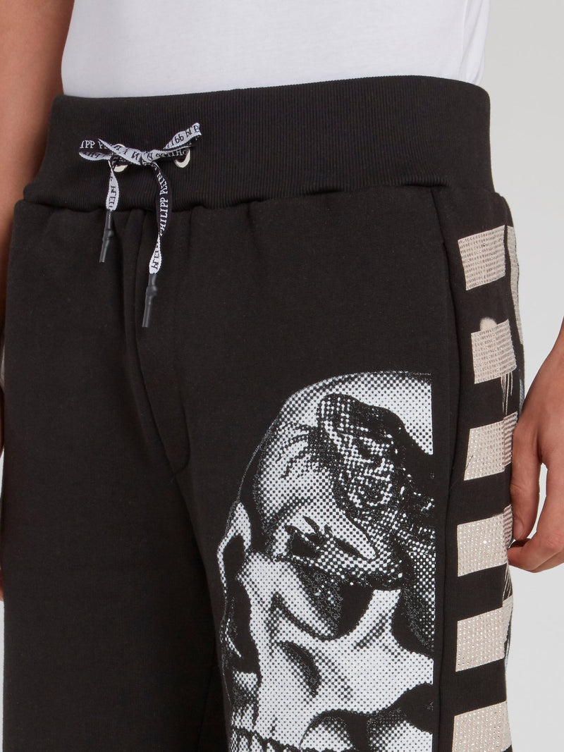 Черные спортивные шорты с изображением черепа