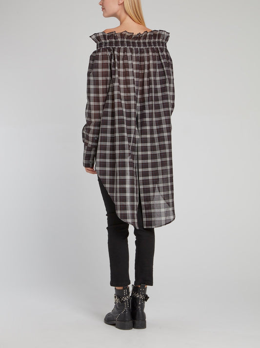 Блузка в клетку с открытыми плечами и длинным шлейфом