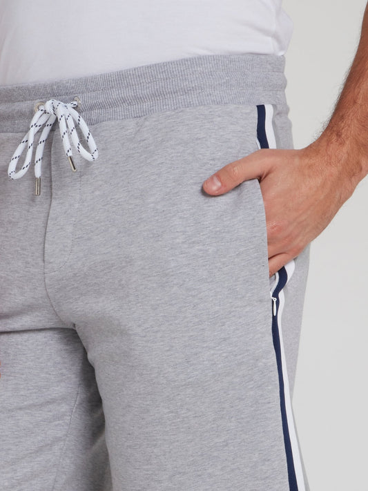 Серые хлопковые шорты с лампасами