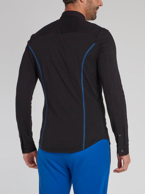 Черная рубашка на пуговицах с синей отделкой