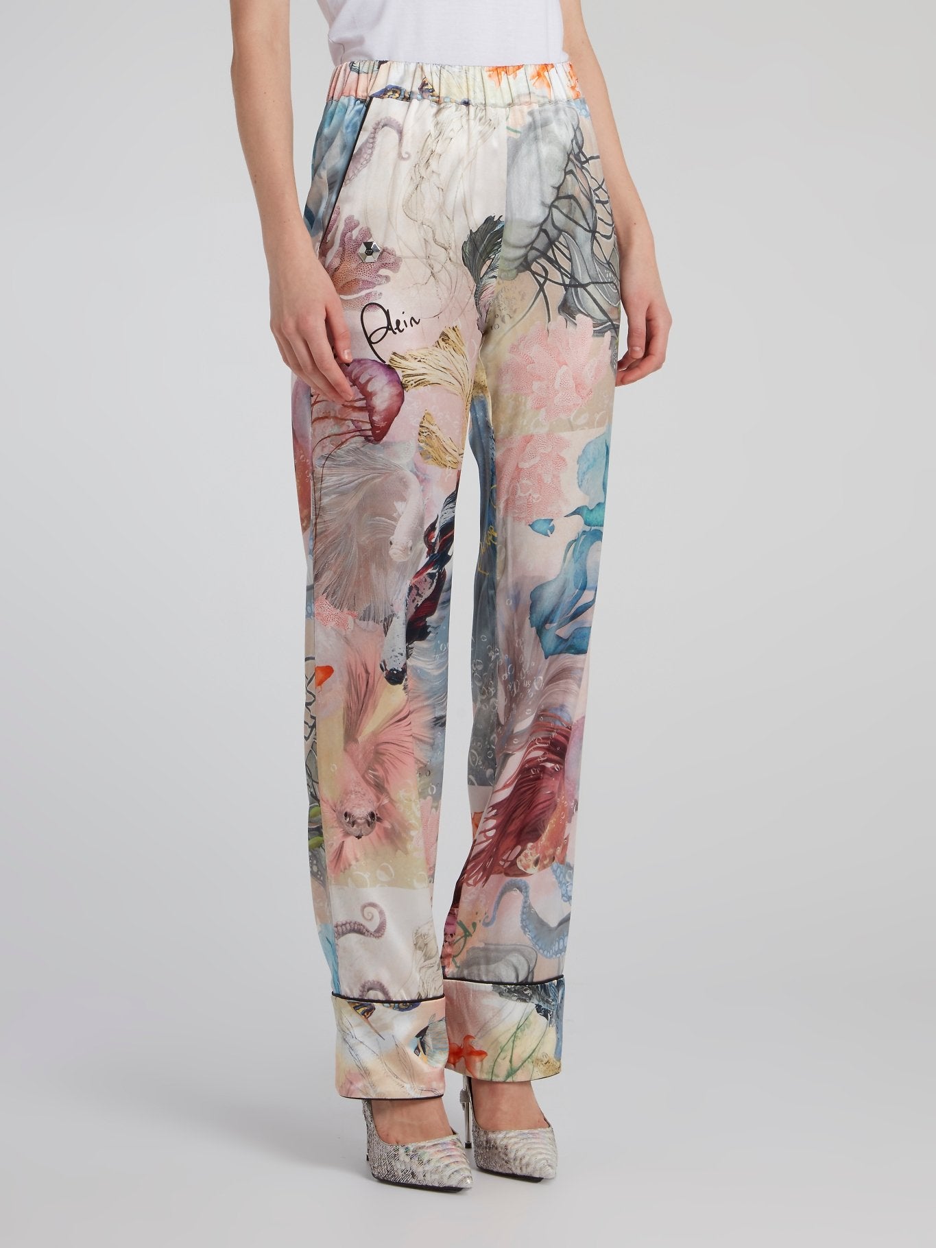 Шелковый костюм с морским принтом