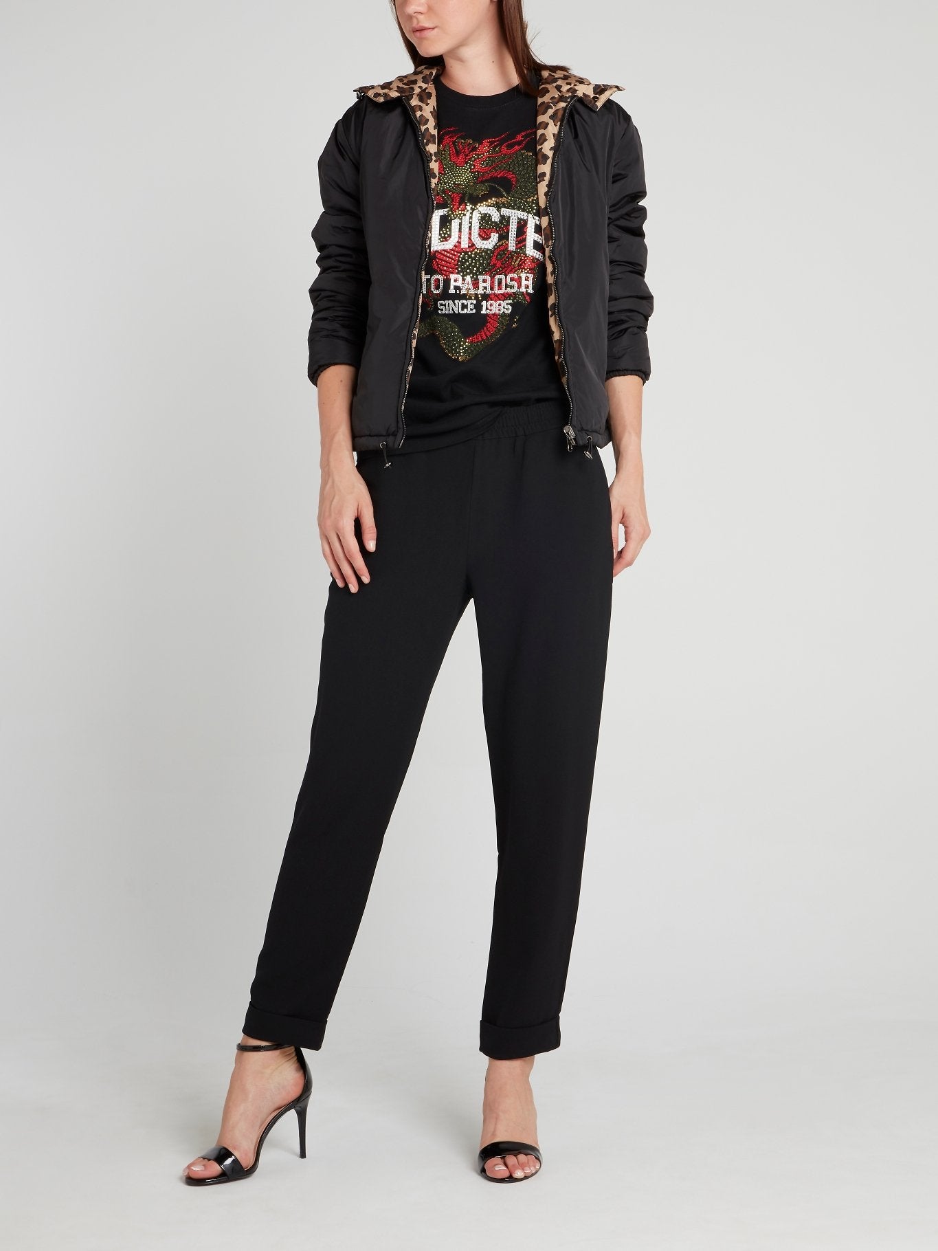 Черные прямые брюки на шнуровке