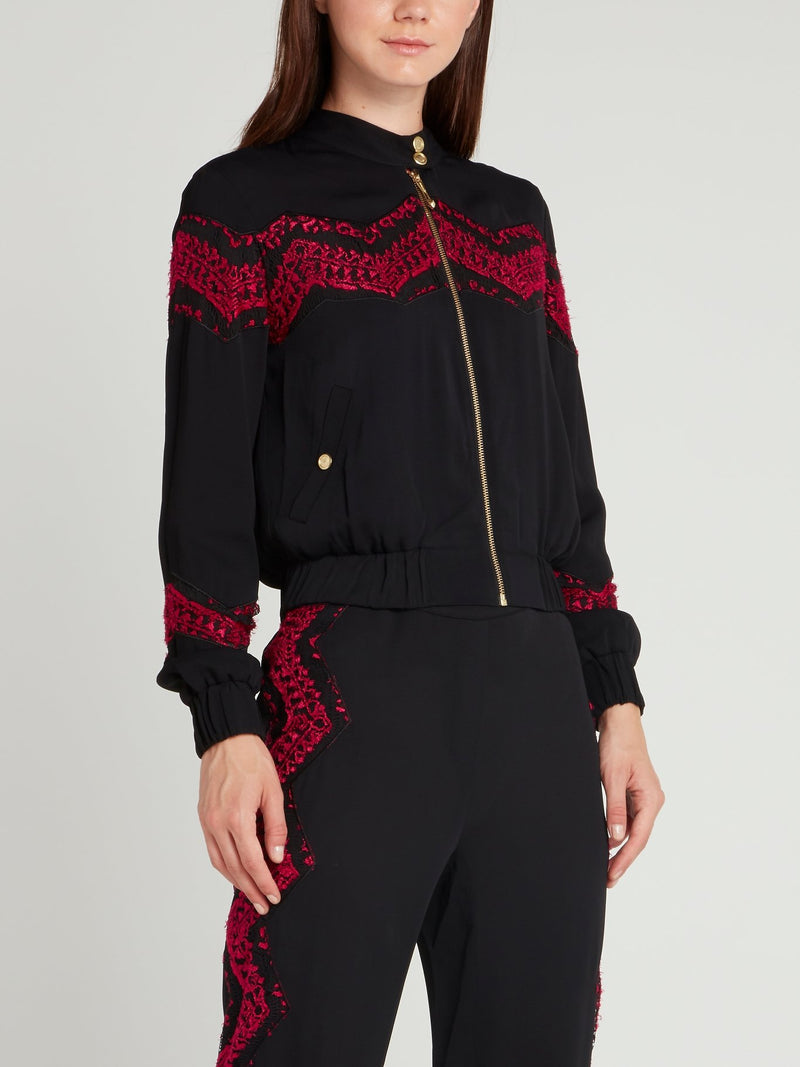 Черная куртка с кружевными вставками