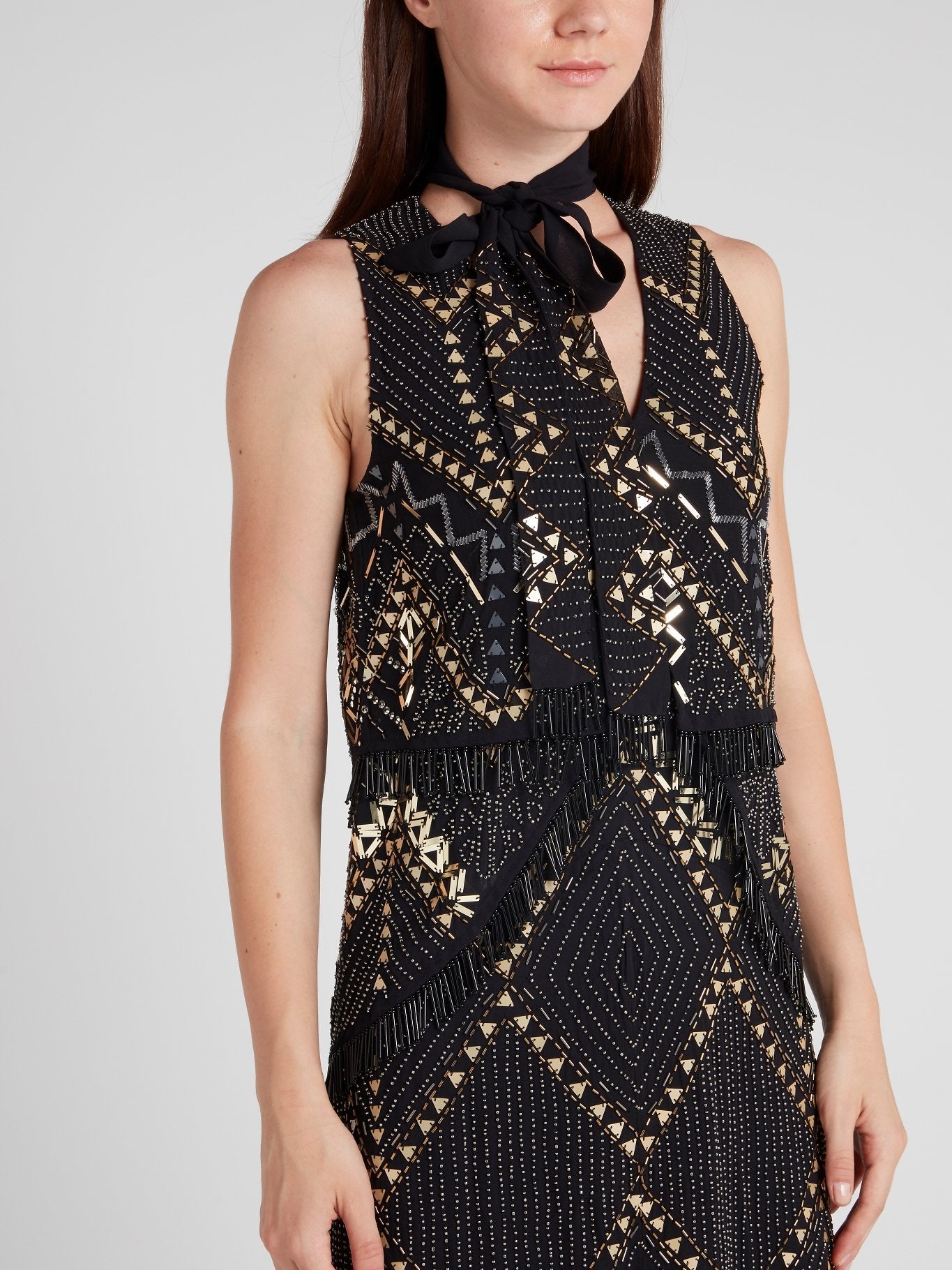 Черное платье-макси со стразами и бантом