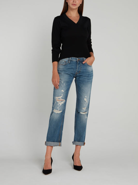 Черный пуловер с V-образным вырезом и логотипом на спине