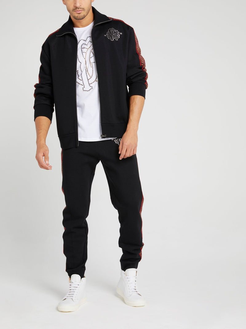 Черная куртка с полоской на рукавах