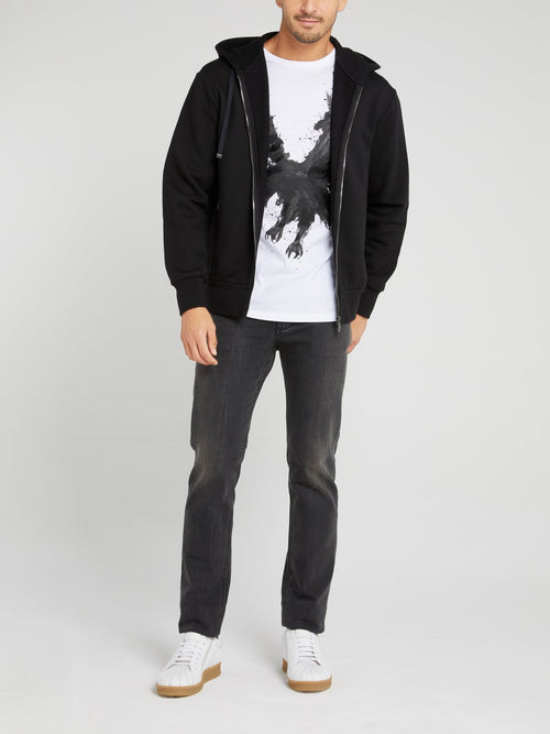 Черная куртка с вышитым на спине логотипом