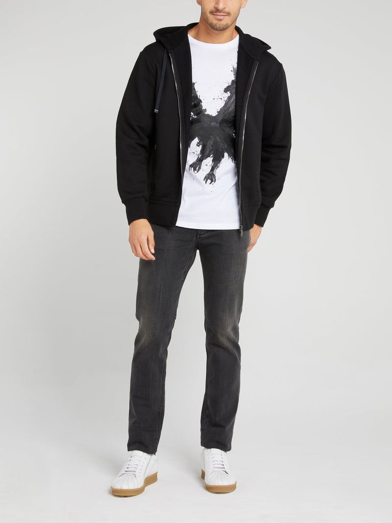 Черная куртка с вышитым на спине логотипом