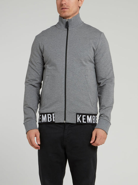 Серая куртка с высоким воротником