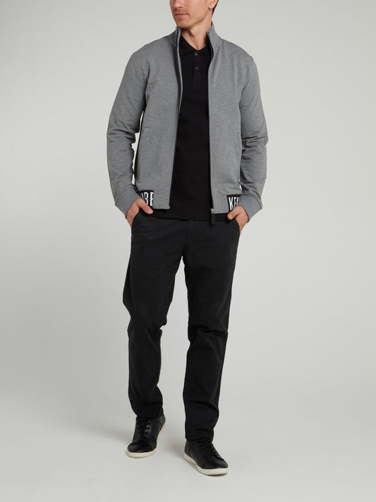 Серая куртка с высоким воротником