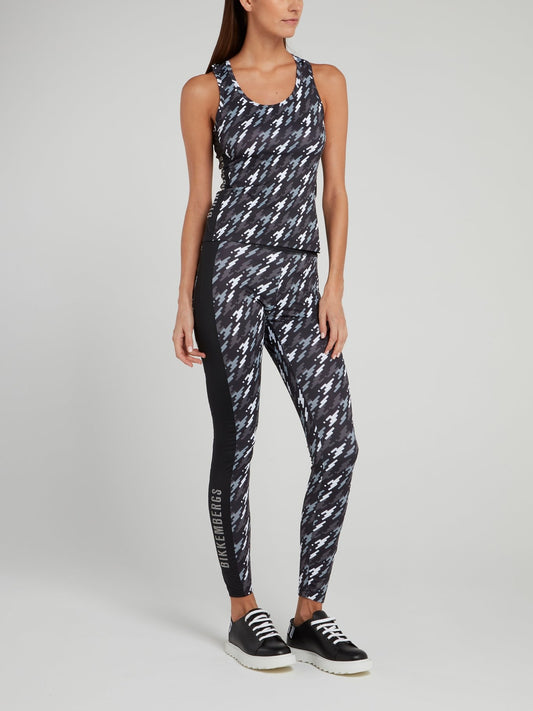 Спортивные леггинсы с камуфляжным принтом