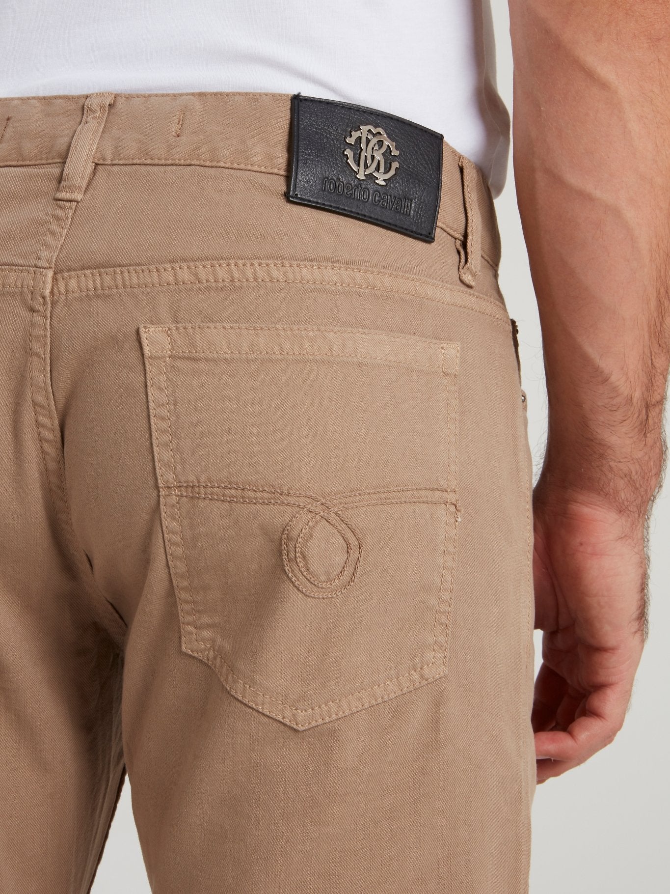 Бежевые прямые брюки