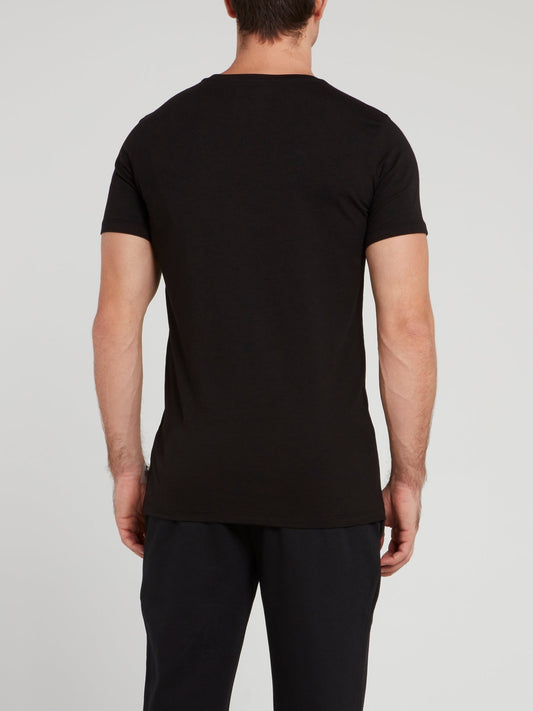 Классическая черная футболка с логотипом