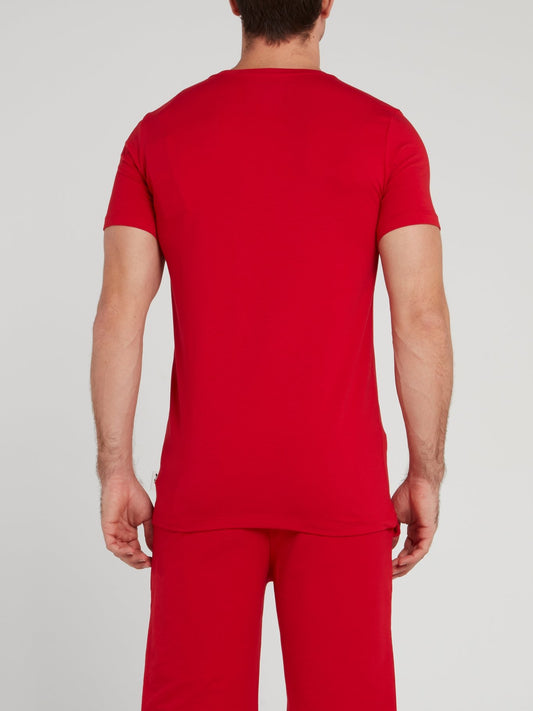 Классическая красная футболка с логотипом