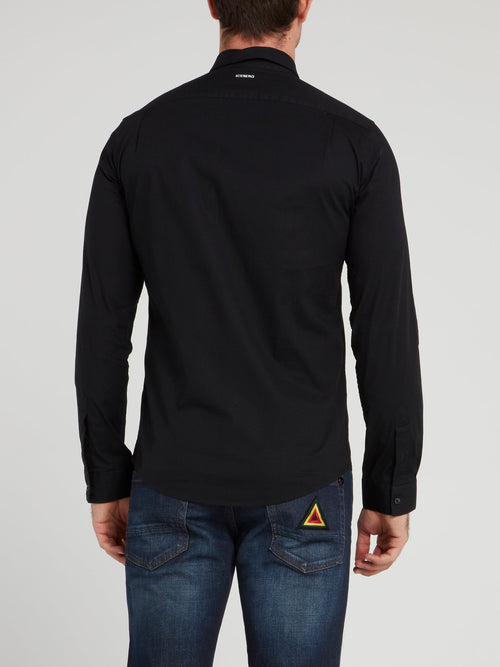 Черная рубашка с логотипом