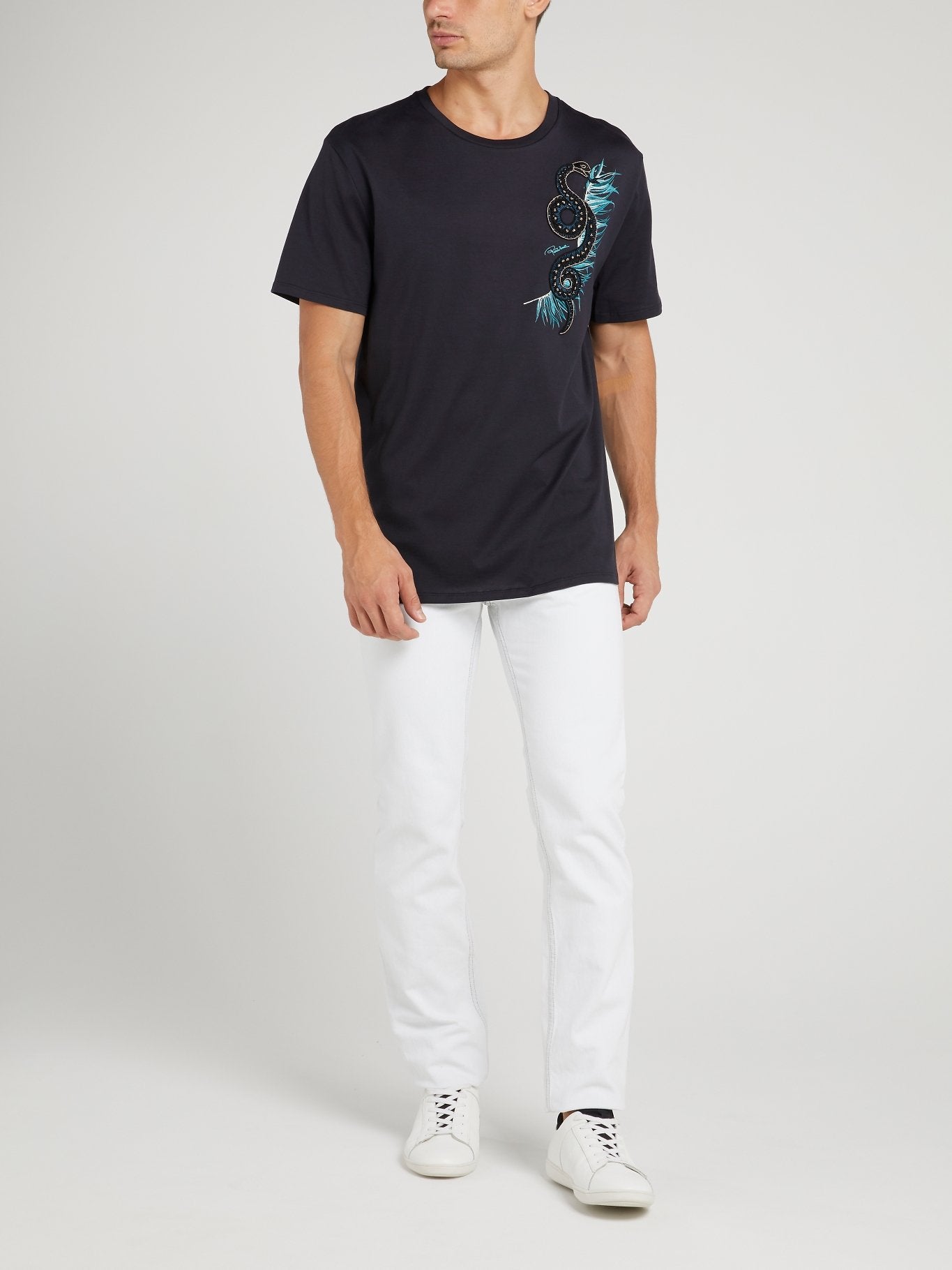 Темно-синяя футболка с изображением змеи и стразами